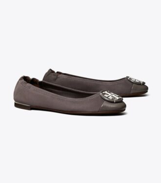 Ballettschuhe mit Multi-Logo-Zehenkappe