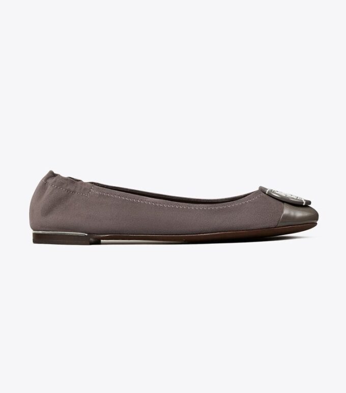 Ballettschuhe mit Multi-Logo-Zehenkappe Ballettschuhe mit Multi-Logo-Zehenkappe