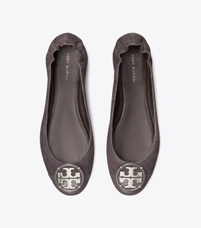 Ballettschuhe mit Multi-Logo-Zehenkappe Ballettschuhe mit Multi-Logo-Zehenkappe