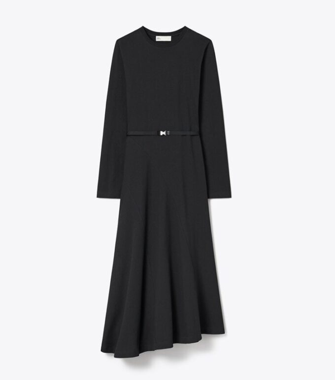 Baumwollkleid mit ausgestelltem Rock Baumwollkleid mit ausgestelltem Rock