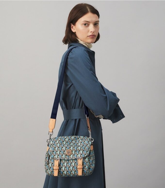 Bedruckte Nylon-Messenger-Tasche, klein Bedruckte Nylon-Messenger-Tasche, klein