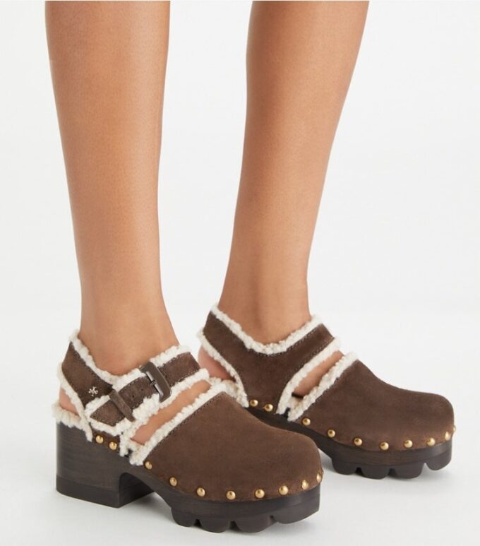 Clog mit Profilsohle Clog mit Profilsohle