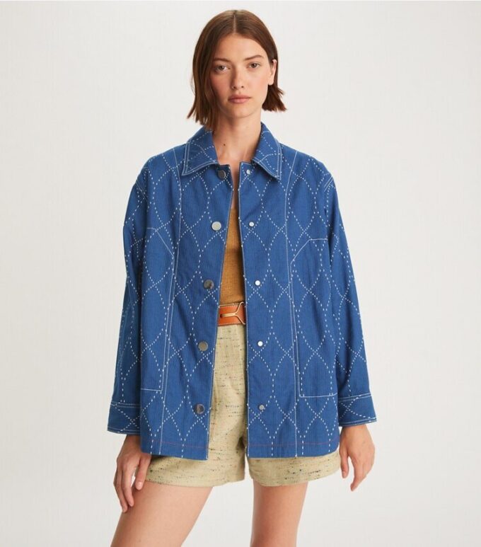 Denimjacke mit Ziernähten Denimjacke mit Ziernähten