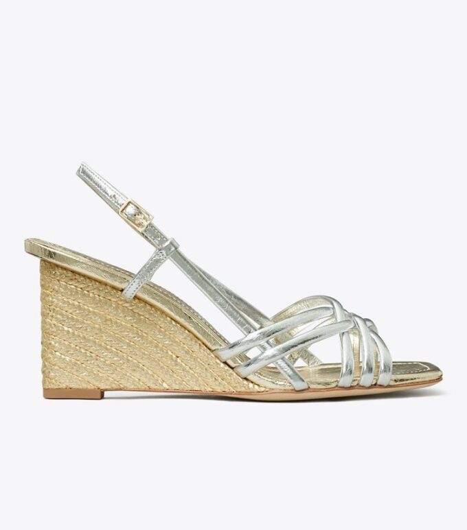 Espadrilles mit Keilabsatz und mehreren Riemen Espadrilles mit Keilabsatz und mehreren Riemen