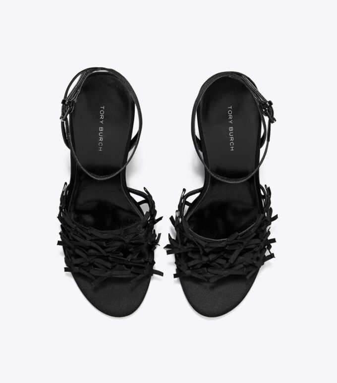 Espadrilles mit Mini-Schleife und Keilabsatz Espadrilles mit Mini-Schleife und Keilabsatz