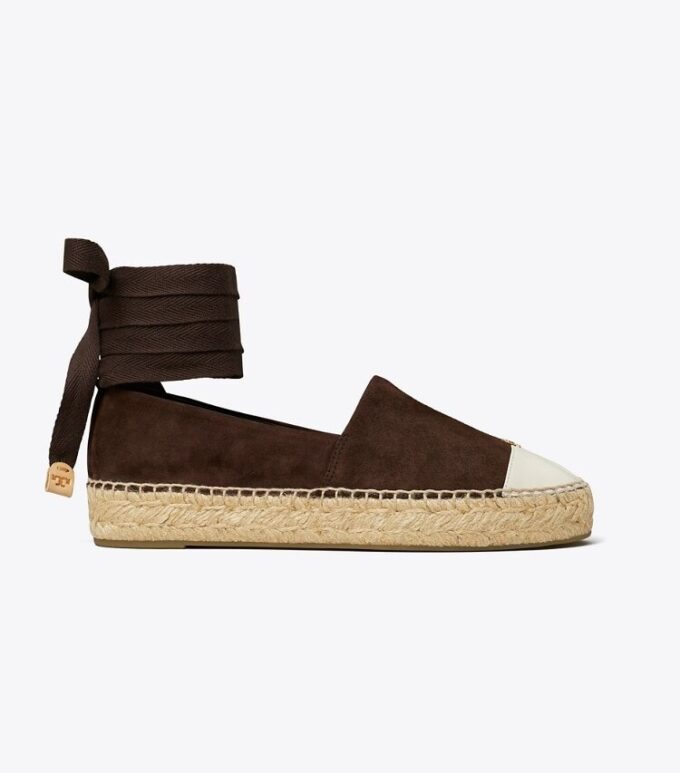 Espadrilles mit Zehenkappe Espadrilles mit Zehenkappe