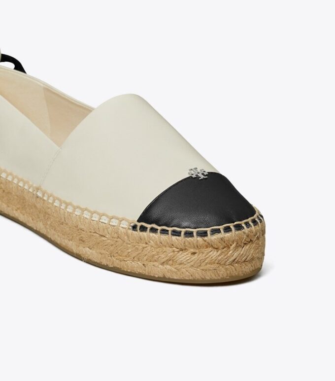 Espadrilles mit Zehenkappe Espadrilles mit Zehenkappe