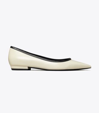 Flache Schuhe mit Double T-Schnalle