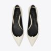 Flache Schuhe mit Double T-Schnalle Flache Schuhe mit Double T-Schnalle