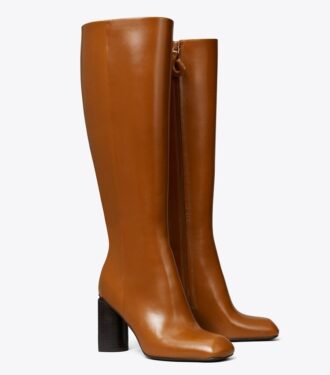 Gedrehter kniehoher Stiefel