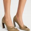 Geformte Peep-Toe-Pumps Geformte Peep-Toe-Pumps