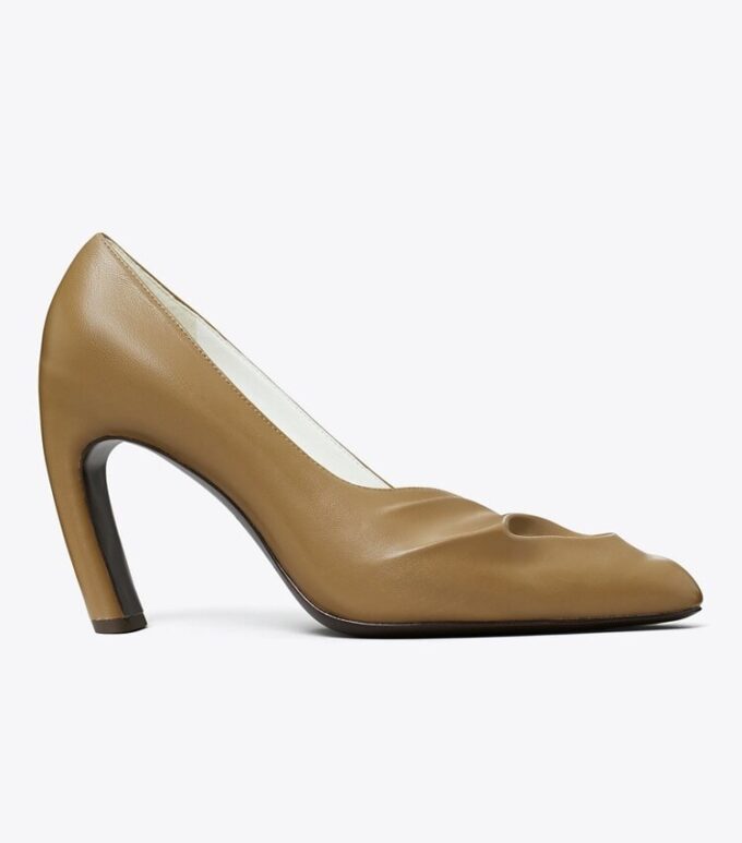 Geformte Peep-Toe-Pumps Geformte Peep-Toe-Pumps