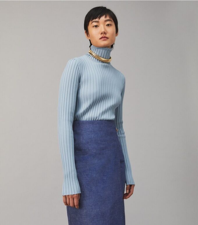 Gerippter Strickrollkragenpullover Gerippter Strickrollkragenpullover