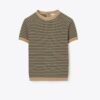 Gestreifter Nylon-Rollkragenpullover Gestreifter Nylon-Rollkragenpullover