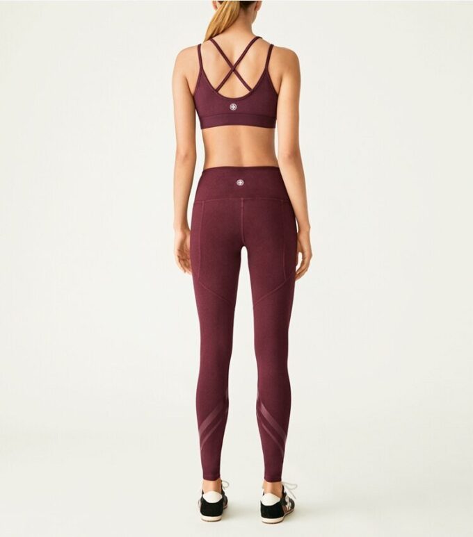 High-Rise Compression MéLange Side-Pocket Chevron Legging High-Rise Compression MéLange Side-Pocket Chevron Legging