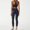 Hoch geschnittene, federleichte 7/8-Leggings mit Paspelierung Hoch geschnittene, federleichte 7/8-Leggings mit Paspelierung