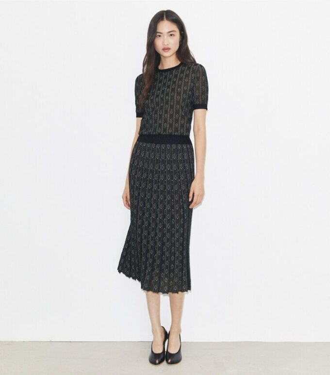 Jacquard-Shirt mit Rundhalsausschnitt Jacquard-Shirt mit Rundhalsausschnitt