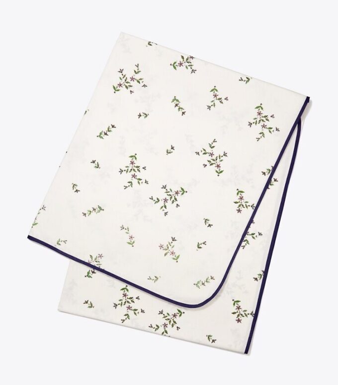 Jolie Fleur quadratische Tischdecke, 178 cm Jolie Fleur quadratische Tischdecke, 178 cm