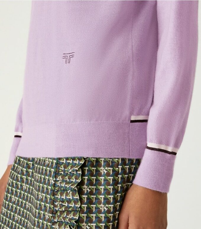 Kaschmirpullover mit V-Ausschnitt Kaschmirpullover mit V-Ausschnitt