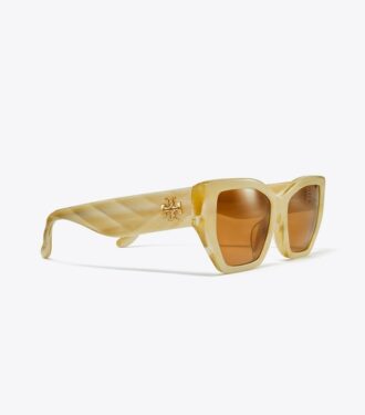 kira oversized geometric sonnenbrille 2 1 330x375 - Kira Oversized Geometric Sonnenbrille