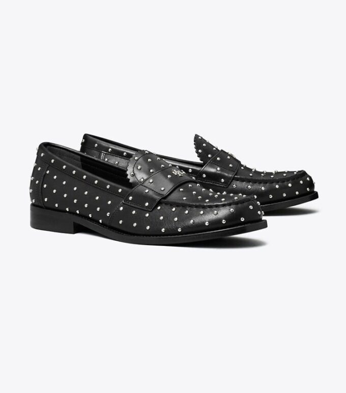 Klassischer Loafer mit Nieten Klassischer Loafer mit Nieten