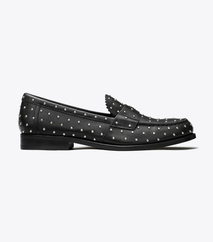 Klassischer Loafer mit Nieten Klassischer Loafer mit Nieten