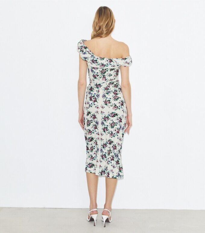 Kleid aus gedrehtem Baumwollsamt Kleid aus gedrehtem Baumwollsamt
