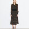 Kleid mit geripptem Bund Kleid mit geripptem Bund