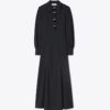 Krepp-Hemdkleid mit mehreren Knöpfen Krepp-Hemdkleid mit mehreren Knöpfen