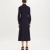 Krepp-Hemdkleid mit mehreren Knöpfen Krepp-Hemdkleid mit mehreren Knöpfen