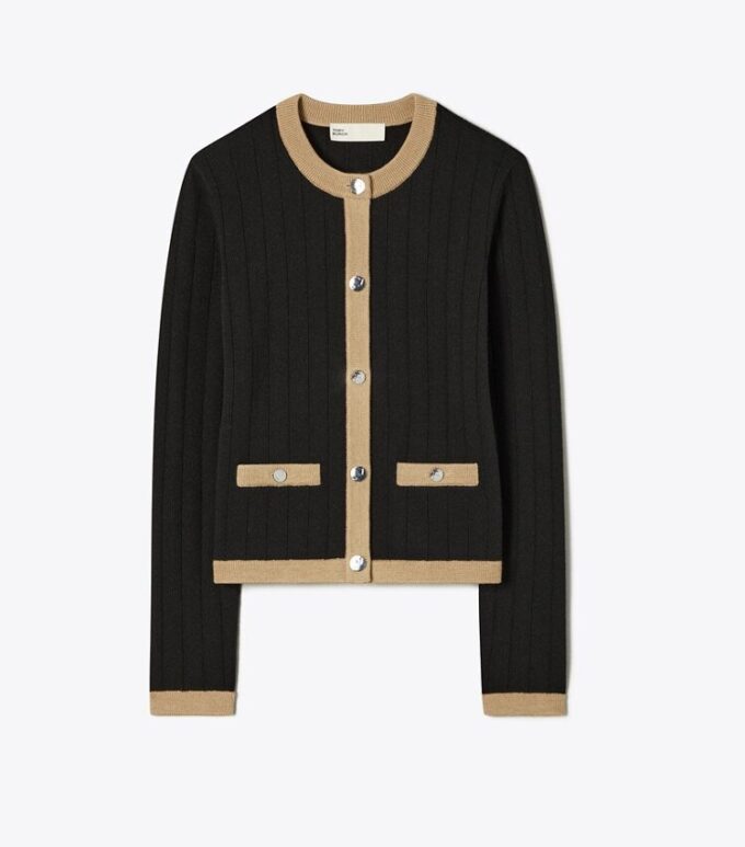 Kurzer Cardigan aus Merinowolle Kurzer Cardigan aus Merinowolle