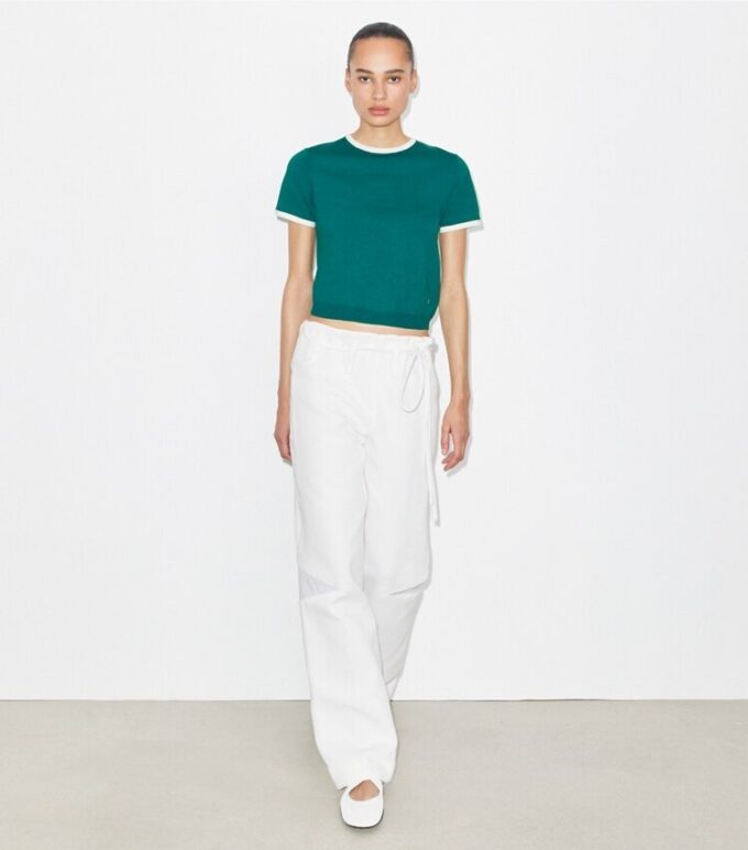 Kurzärmeliger Pullover mit Kontrastbesatz Kurzärmeliger Pullover mit Kontrastbesatz