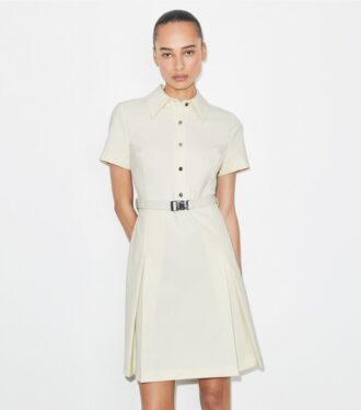 Kurzärmeliges Golfkleid mit Plissee