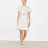 Kurzärmeliges Golfkleid mit Plissee Kurzärmeliges Golfkleid mit Plissee