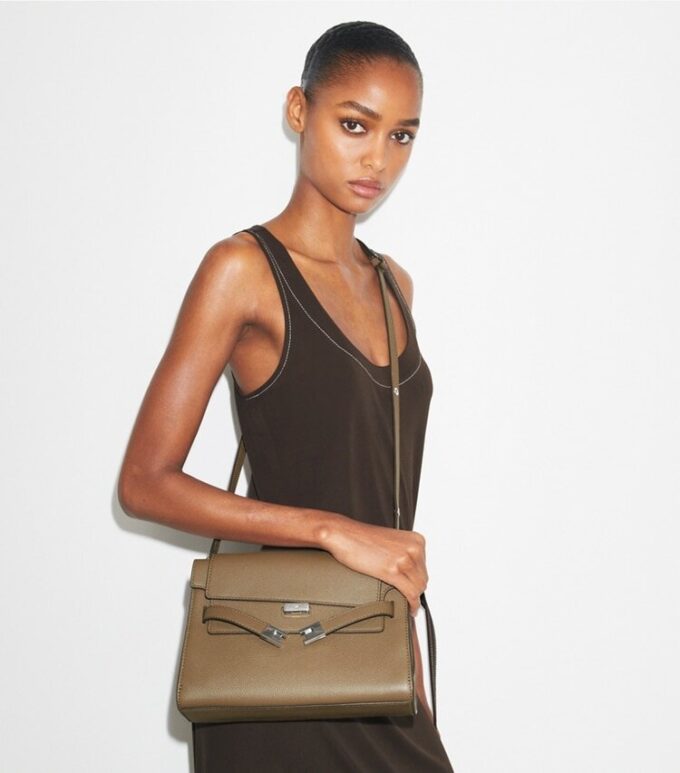 Lee Radziwill Schultertasche mit genarbtem Leder Lee Radziwill Schultertasche mit genarbtem Leder