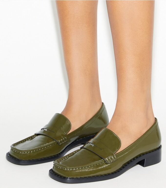 Loafer mit eckiger Zehenkappe Loafer mit eckiger Zehenkappe