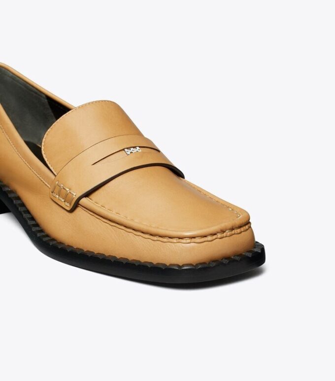 Loafer mit eckiger Zehenkappe Loafer mit eckiger Zehenkappe