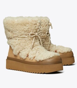 Lässiger Schnürstiefel aus Lammfell