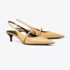 Mary Jane Slingback mit Double T-Schnalle Mary Jane Slingback mit Double T-Schnalle