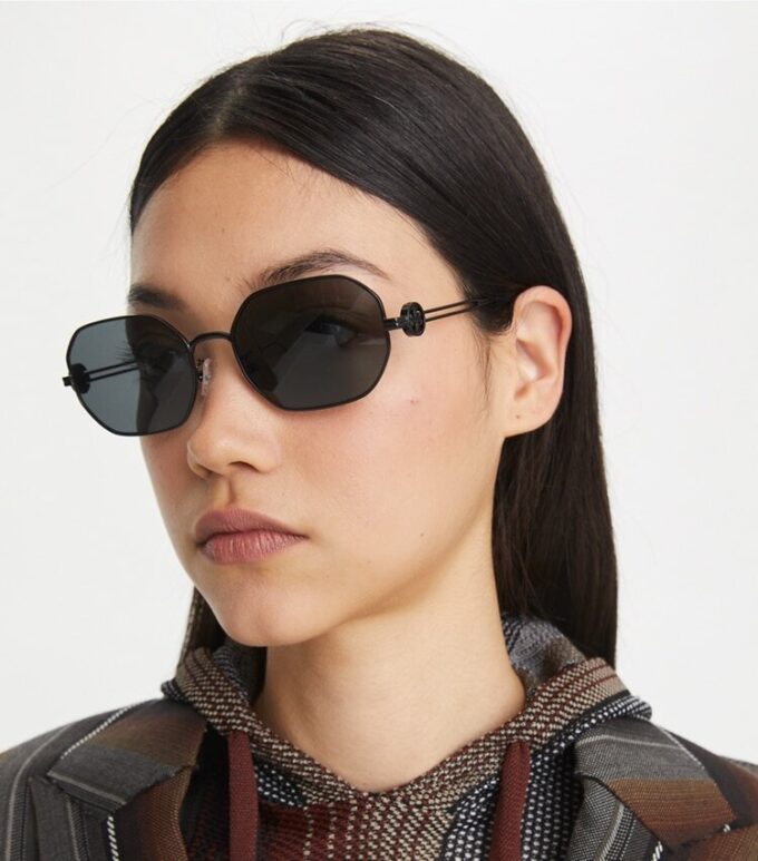 Miller Metall-Sonnenbrille in ovaler Form Miller Metall-Sonnenbrille in ovaler Form