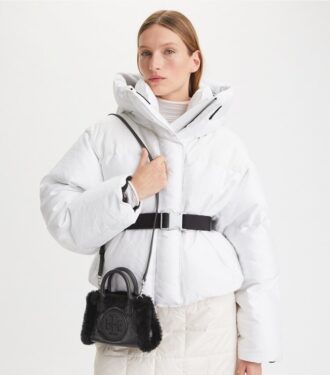 Mini Ella Lackleder-Tasche mit Lammfellfutter
