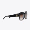Oversized-Sonnenbrille mit quadratischem Logo Oversized-Sonnenbrille mit quadratischem Logo