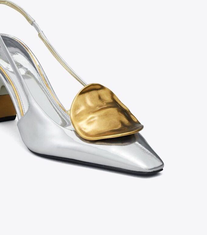 Patos Ungleiche Slingback-Absatzschuhe Patos Ungleiche Slingback-Absatzschuhe