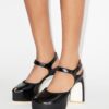 Peep-Toe-Plateausandale Peep-Toe-Plateausandale