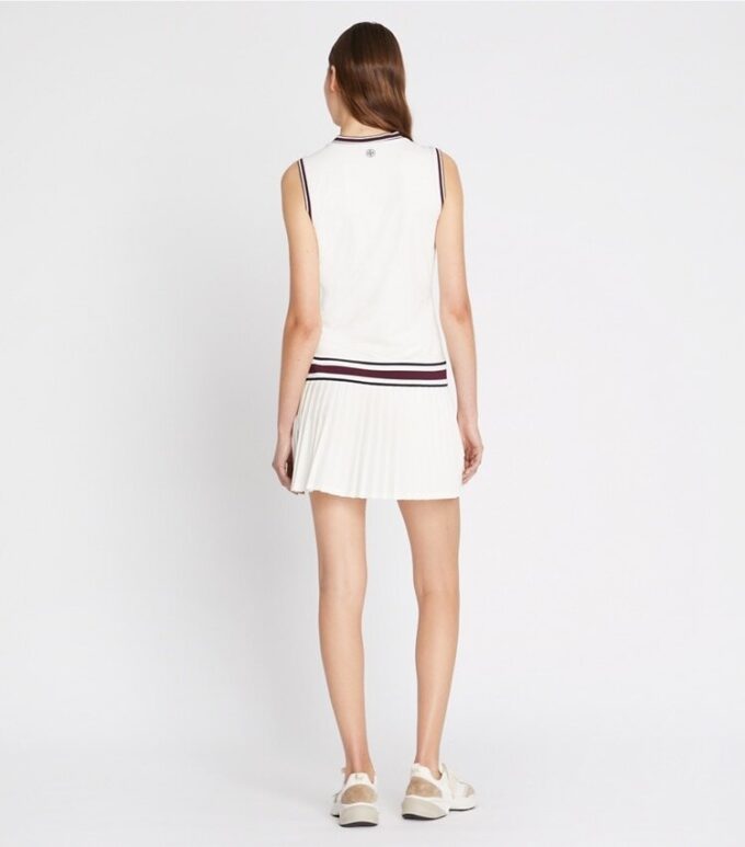 Performance Jersey V-Ausschnitt Tennis-Kleid Performance Jersey V-Ausschnitt Tennis-Kleid