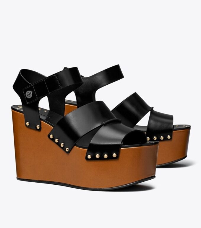 Plateauschuhe mit Nieten Plateauschuhe mit Nieten