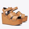 Plateauschuhe mit Nieten Plateauschuhe mit Nieten