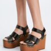 Plateauschuhe mit Nieten Plateauschuhe mit Nieten