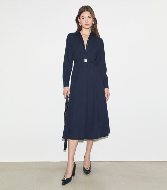 Plissiertes Baumwollhemdkleid Plissiertes Baumwollhemdkleid