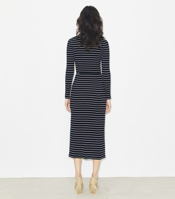 Polo-Kleid aus Baumwollstrick Polo-Kleid aus Baumwollstrick